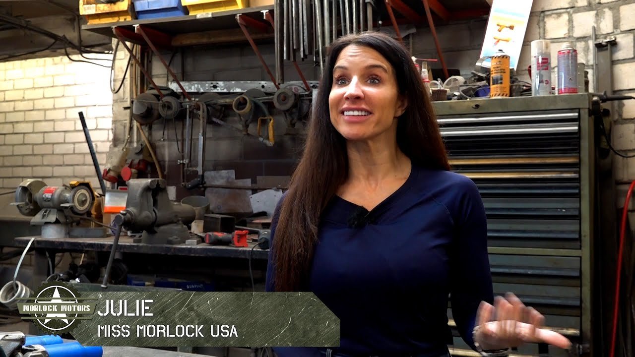 wie alt ist julie von morlock motors